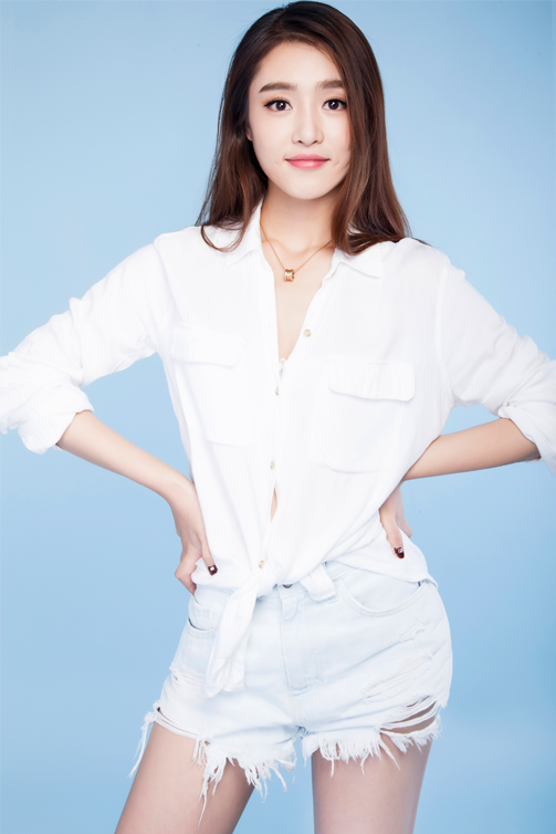 曾梦雪初夏写真 (2)_副本.png